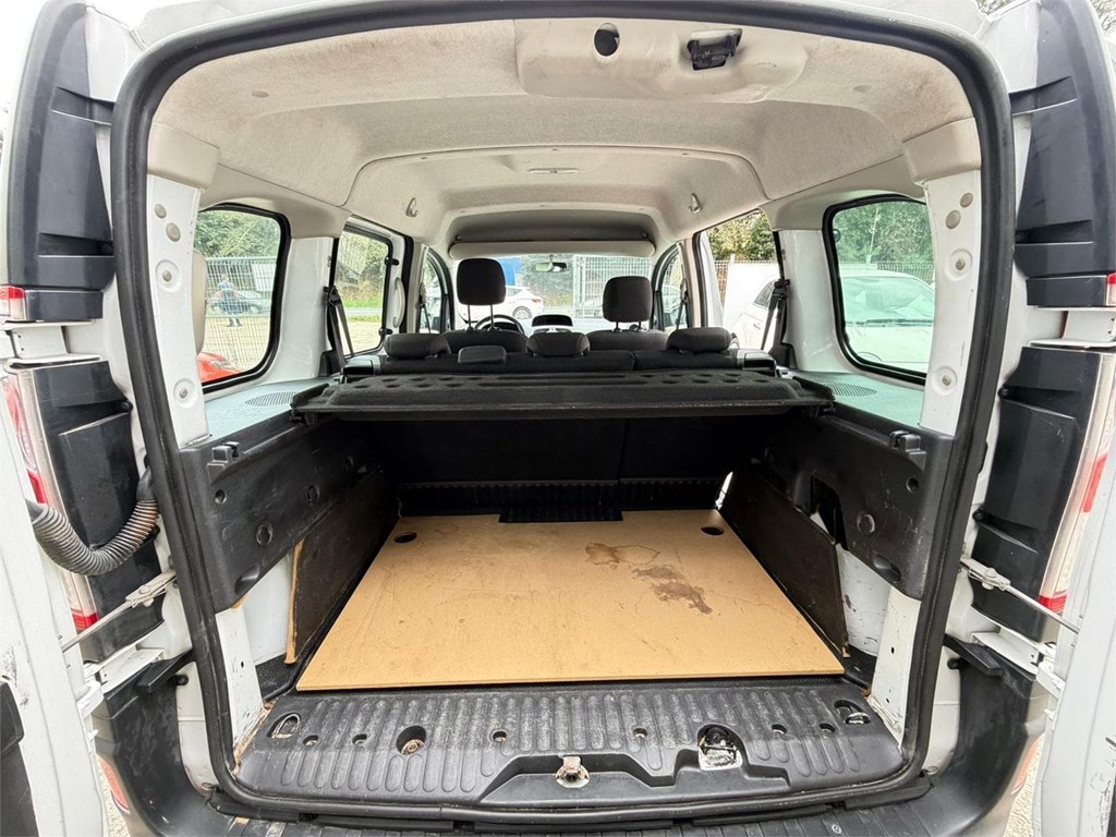 Foto 16 RENAULT-KANGOO COMBI 5 4LHW