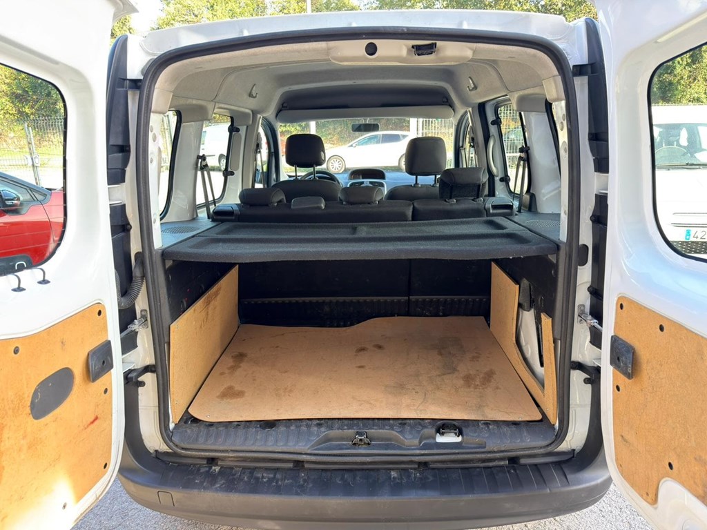 Foto 6 RENAULT-KANGOO COMBI 5 76LPK