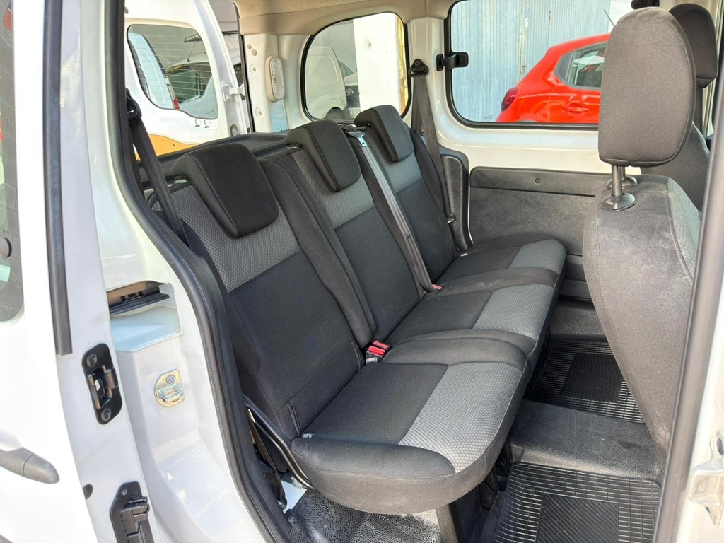Foto 8 RENAULT-KANGOO COMBI 5 76LPK