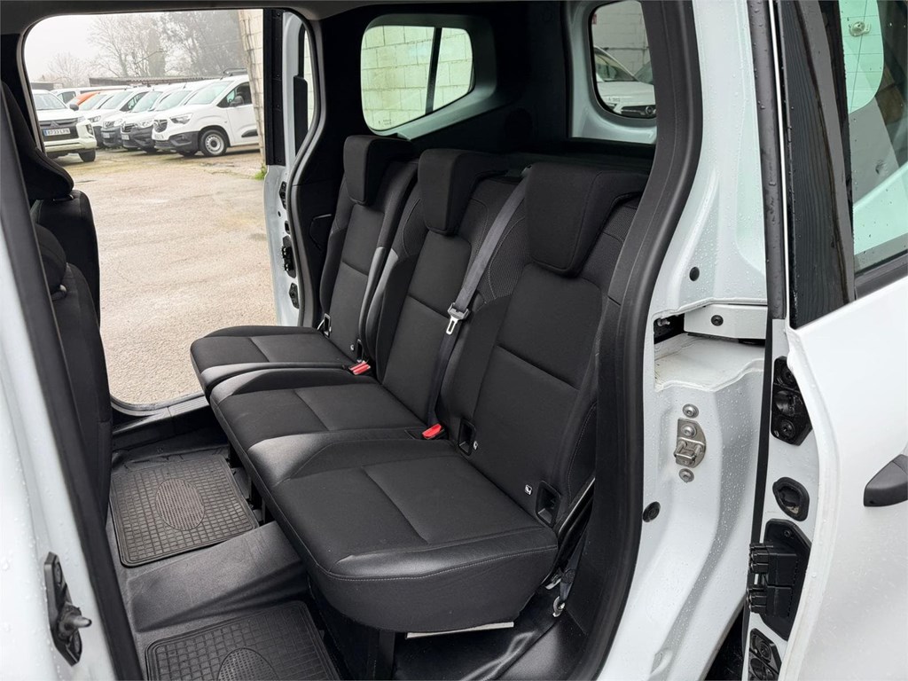 Foto 13 RENAULT-KANGOO COMBI 5 LVP