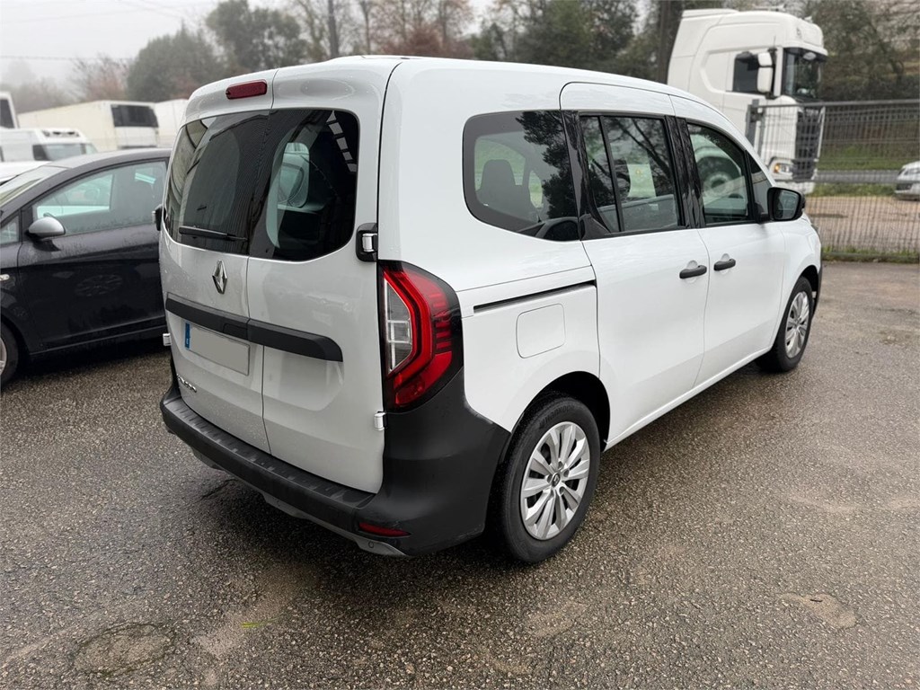 Foto 4 RENAULT-KANGOO COMBI 5 LVP