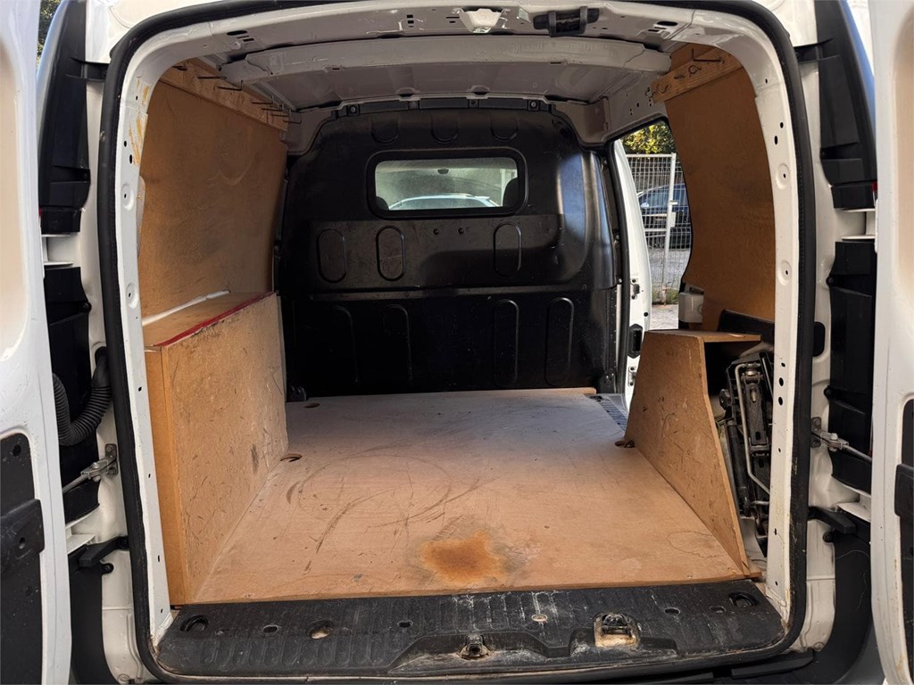 Foto 21 RENAULT-KANGOO FURGÓN CERRADO 3LJX