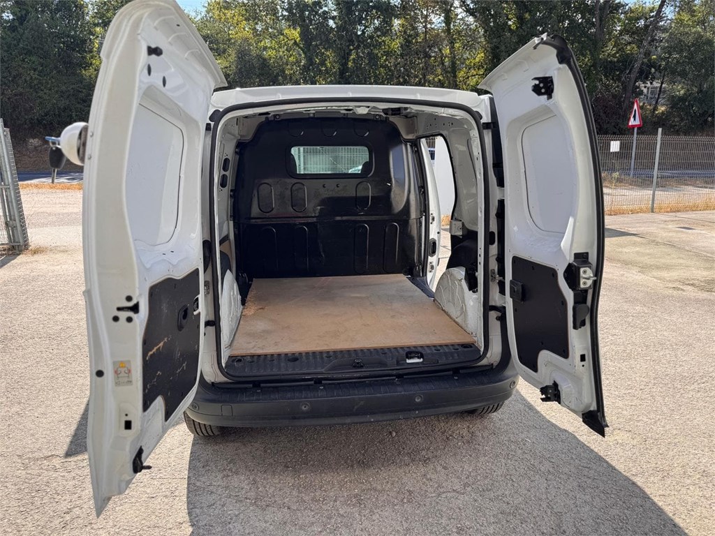 Foto 15 RENAULT-KANGOO FURGÓN CERRADO 3LNX