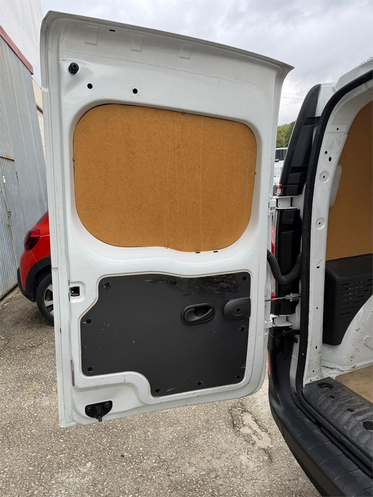 Foto 19 RENAULT-KANGOO FURGÓN CERRADO 7LDV