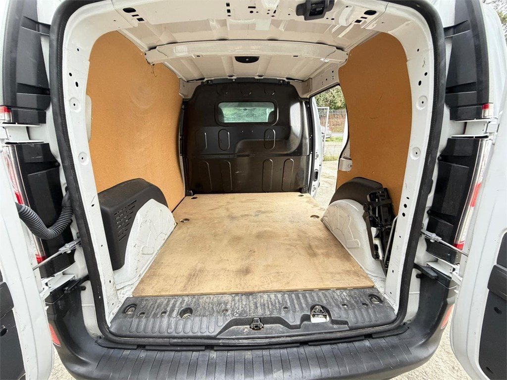 Foto 20 RENAULT-KANGOO FURGÓN CERRADO 7LDV