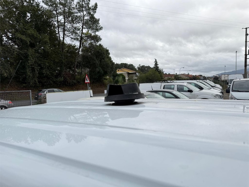 Foto 23 RENAULT-KANGOO FURGÓN CERRADO 7LDV