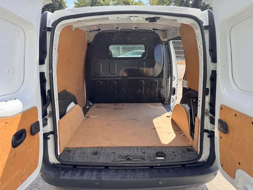 Foto 15 RENAULT-KANGOO FURGÓN CERRADO LPY