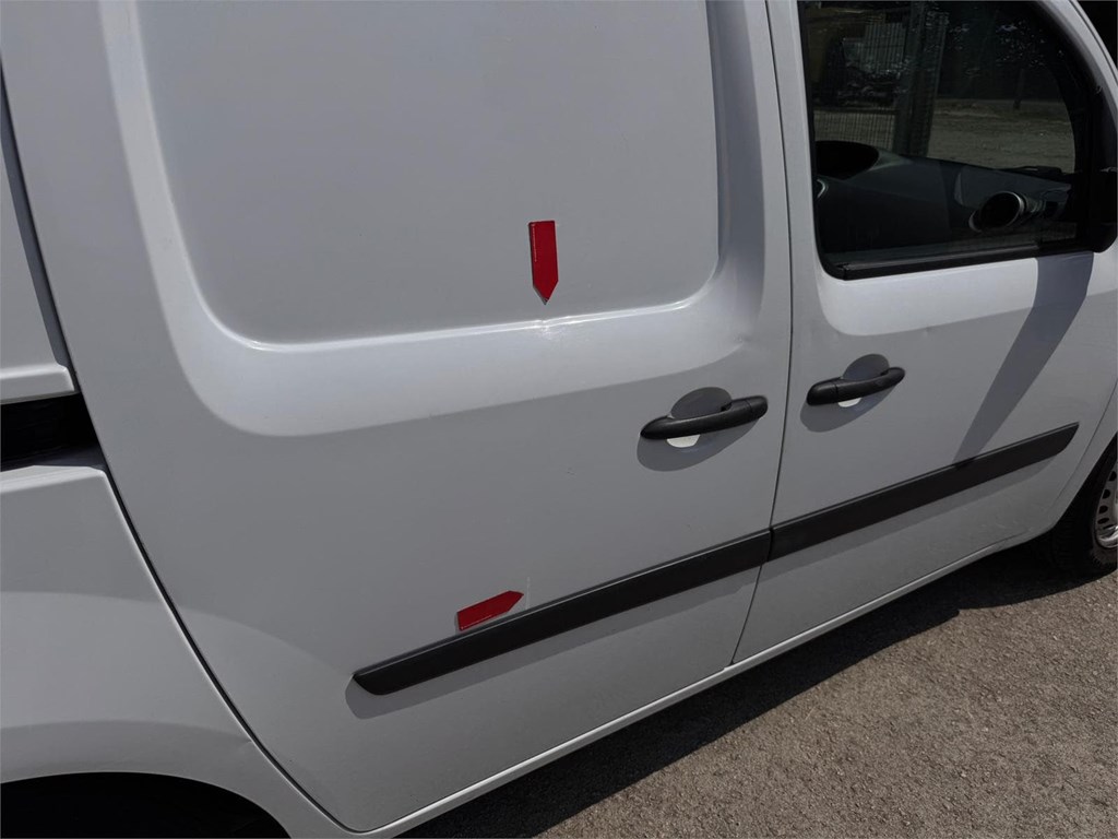 Foto 29 RENAULT-KANGOO FURGÓN CERRADO LPY