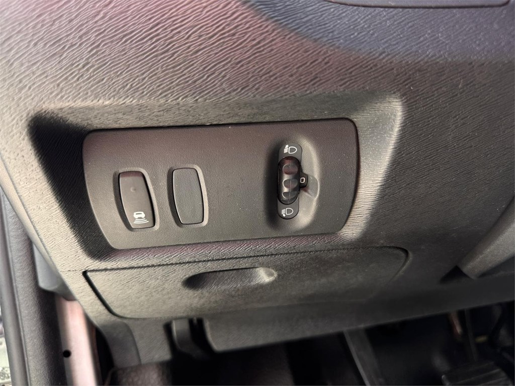 Foto 6 RENAULT-KANGOO FURGÓN CERRADO LPY
