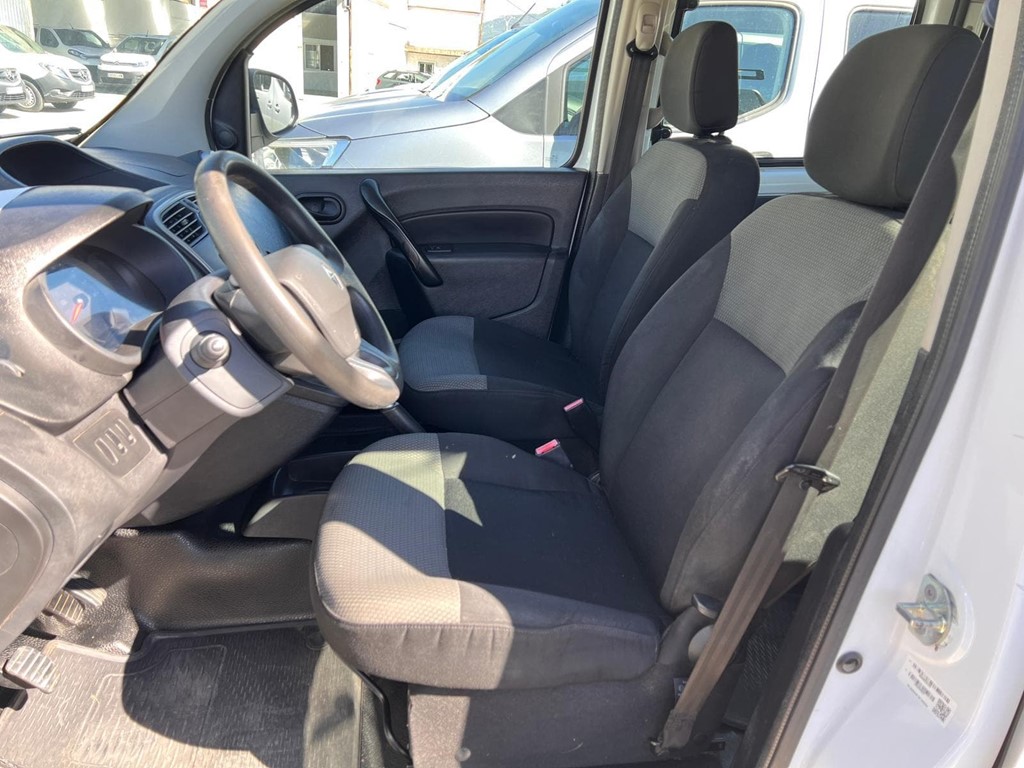 Foto 5 RENAULT-KANGOO MAXI FURGON ISOTERMO