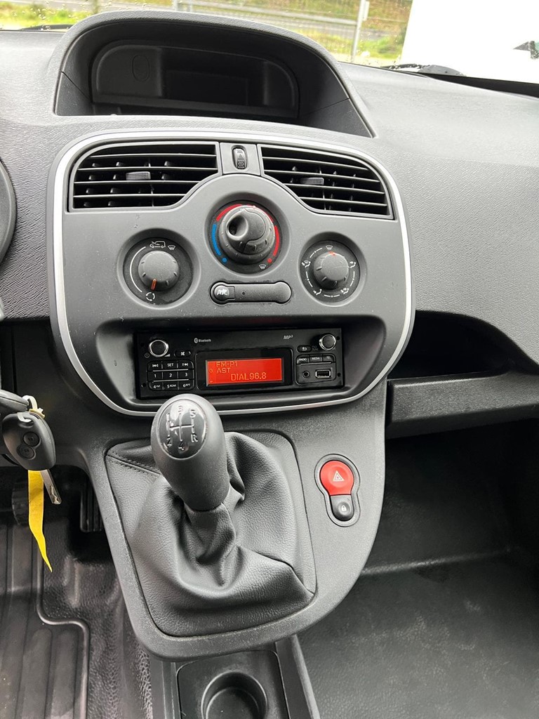 Foto 7 RENAULT-KANGOO MAXI FURGON ISOTERMO