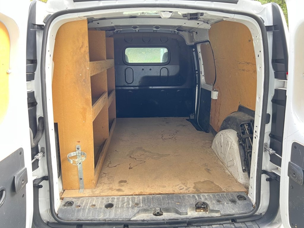 Foto 10 RENAULT-KANGOO MAXI 