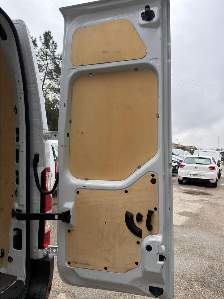 Foto 26 RENAULT-MASTER 35 L2H2 9MRP