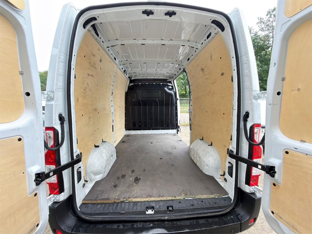 Foto 27 RENAULT-MASTER 35 L2H2 9MRP