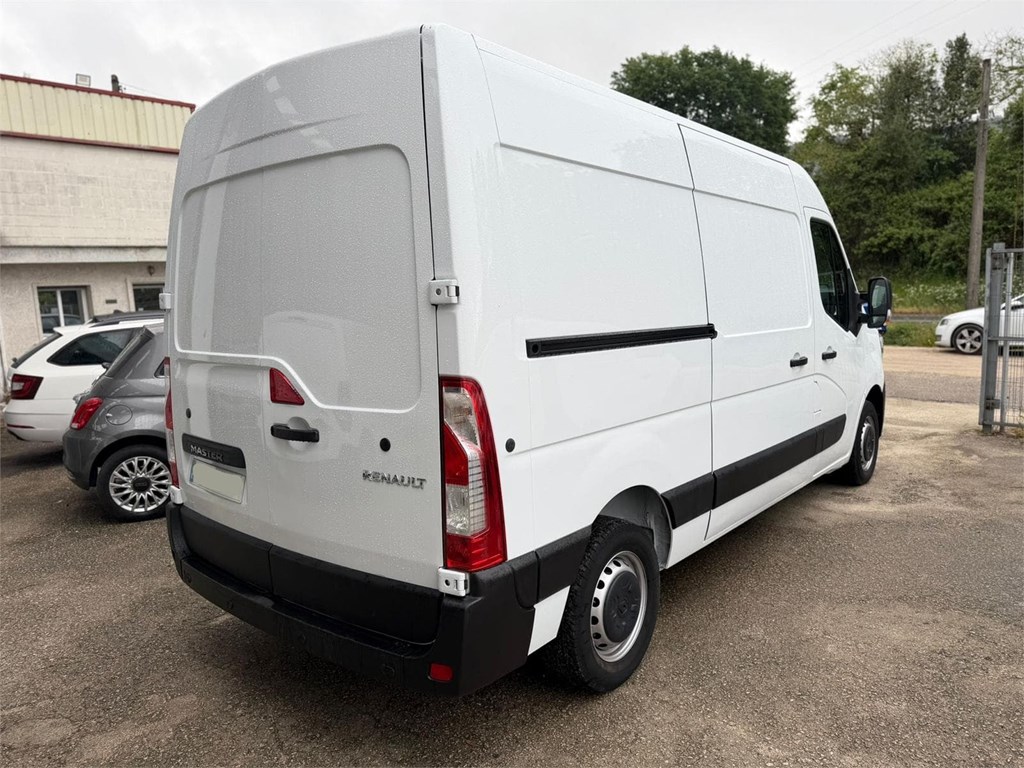 Foto 4 RENAULT-MASTER 35 L2H2 9MRP