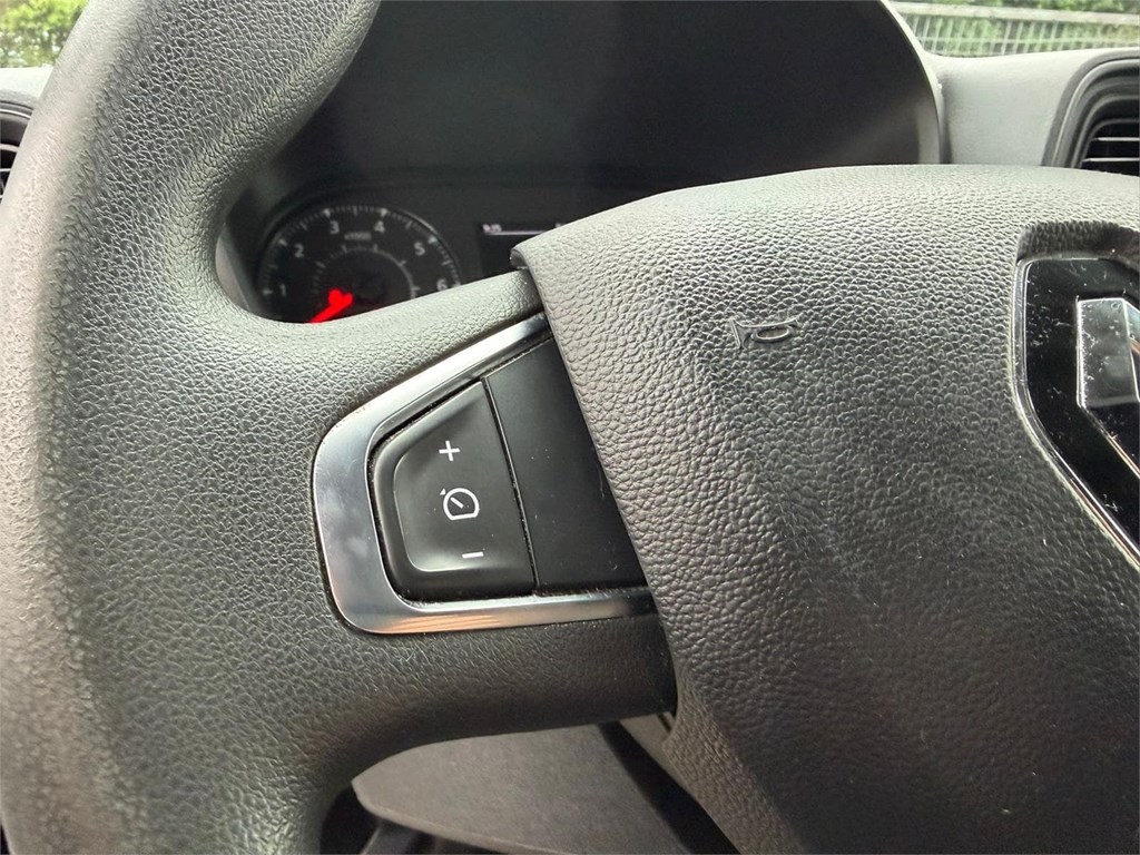 Foto 6 RENAULT-MASTER 35 L2H2 9MRP