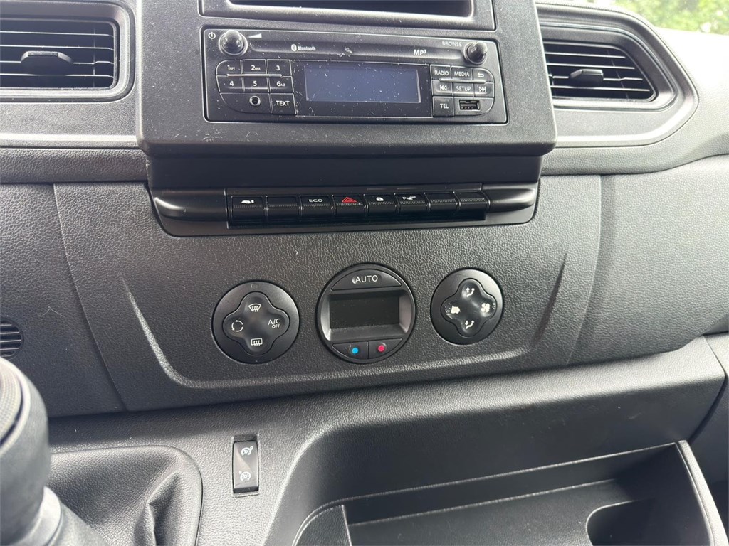 Foto 9 RENAULT-MASTER 35 L2H2 9MRP