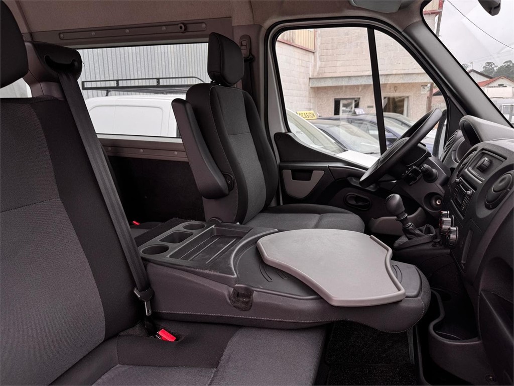 Foto 10 Renault Master Combi 9 Plazas L2H2 145CV Euro 6 – Adaptada PMR