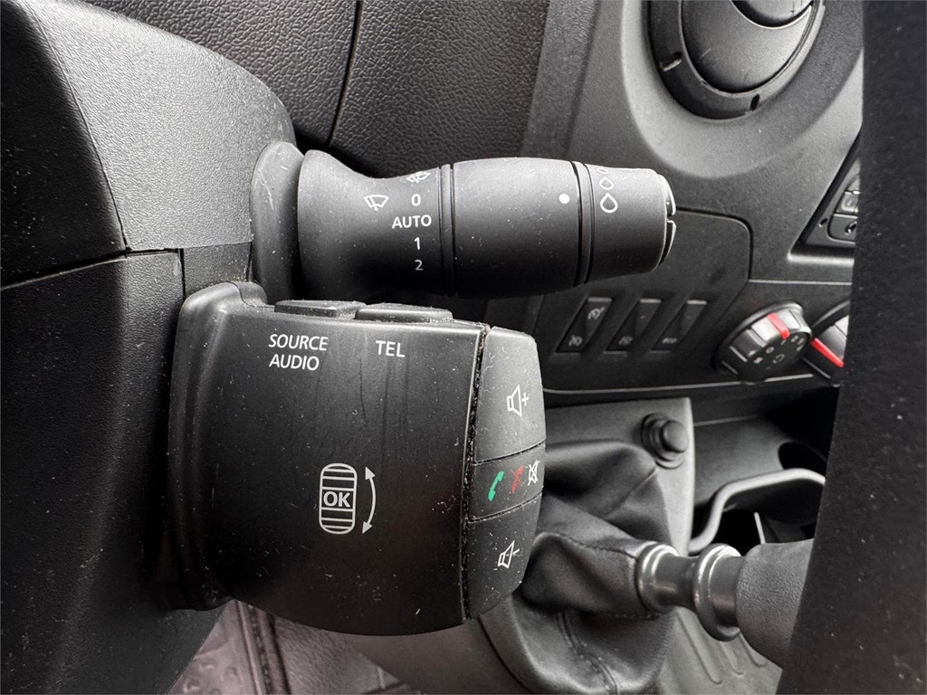 Foto 15 Renault Master Combi 9 Plazas L2H2 145CV Euro 6 – Adaptada PMR