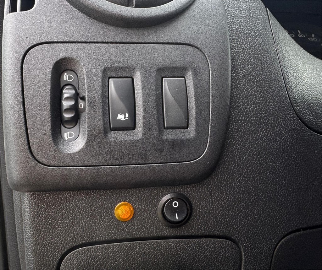 Foto 18 Renault Master Combi 9 Plazas L2H2 145CV Euro 6 – Adaptada PMR