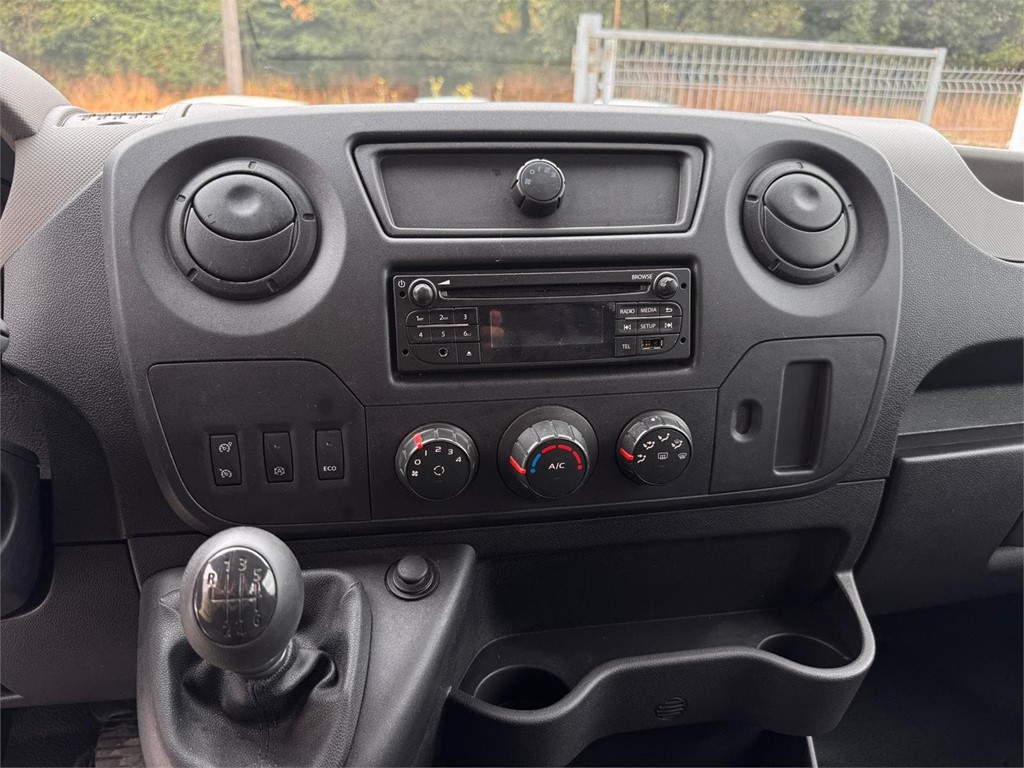 Foto 20 Renault Master Combi 9 Plazas L2H2 145CV Euro 6 – Adaptada PMR