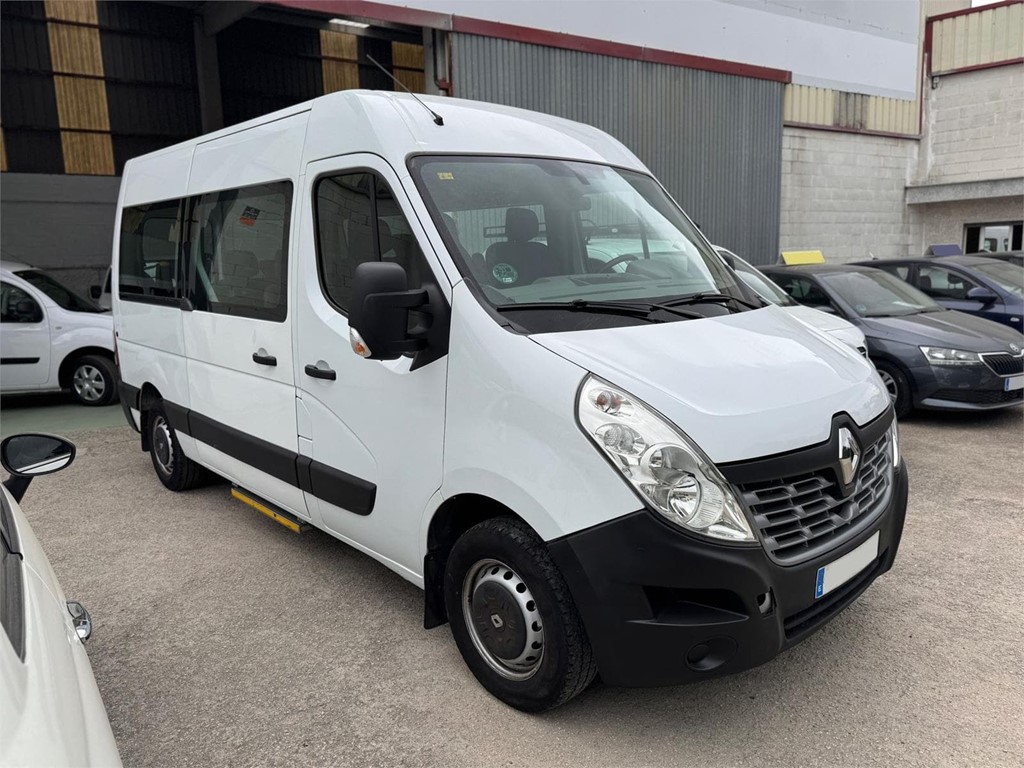 Foto 2 Renault Master Combi 9 Plazas L2H2 145CV Euro 6 – Adaptada PMR