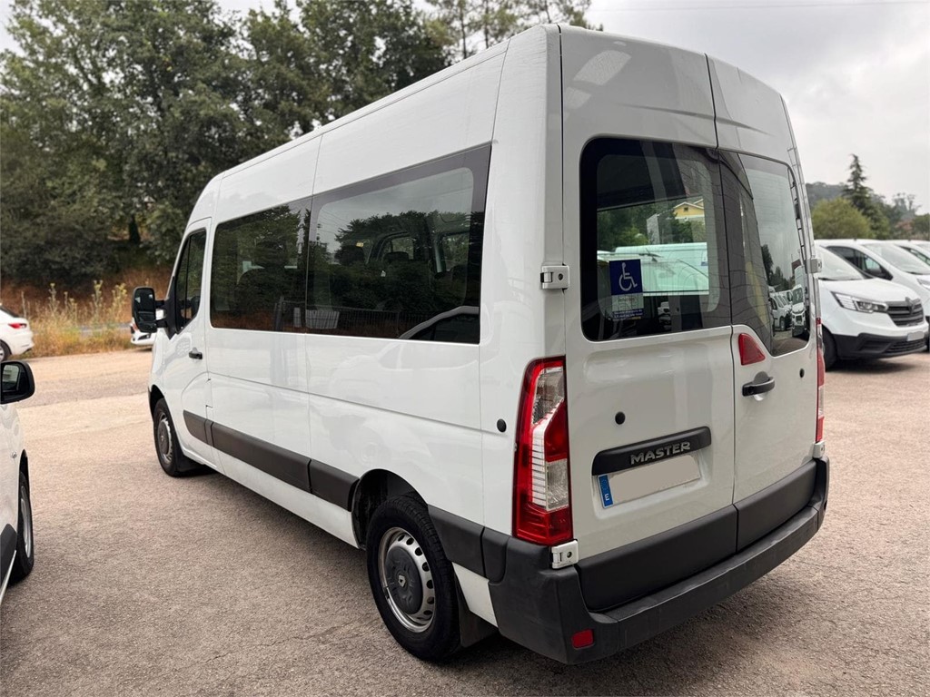 Foto 3 Renault Master Combi 9 Plazas L2H2 145CV Euro 6 – Adaptada PMR