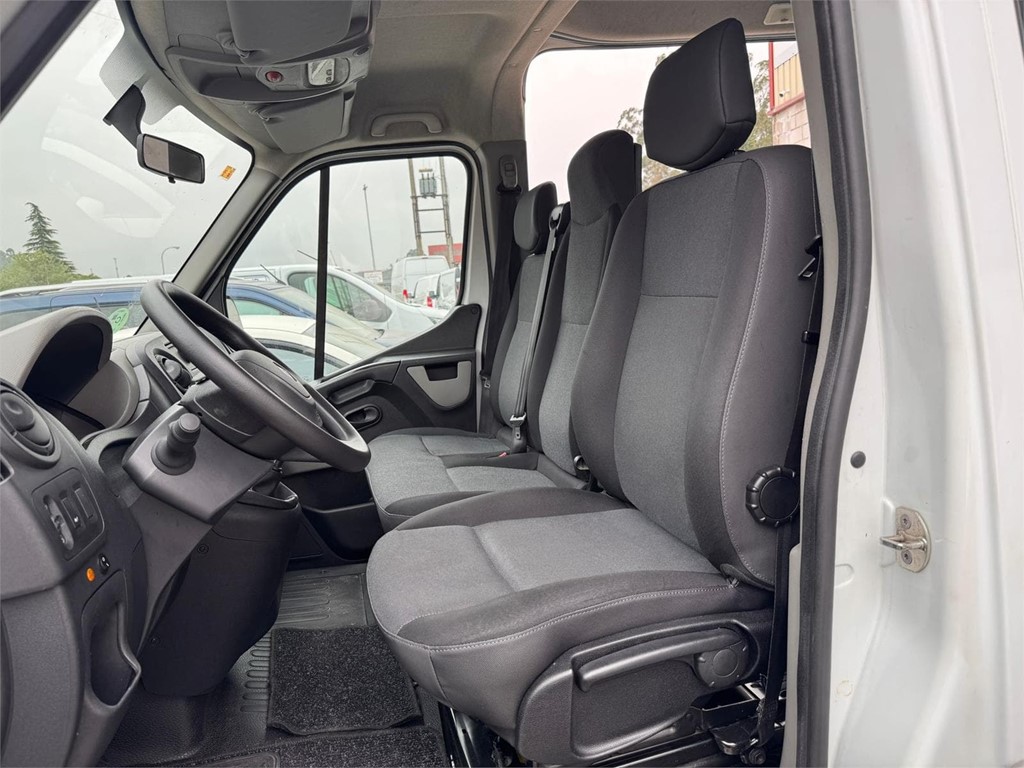 Foto 9 Renault Master Combi 9 Plazas L2H2 145CV Euro 6 – Adaptada PMR
