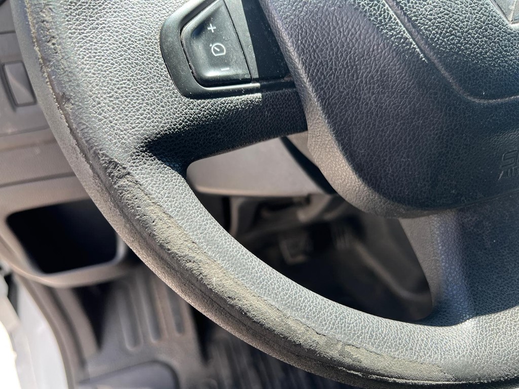 Foto 16 RENAULT-MASTER L1H1 CLIMA INT