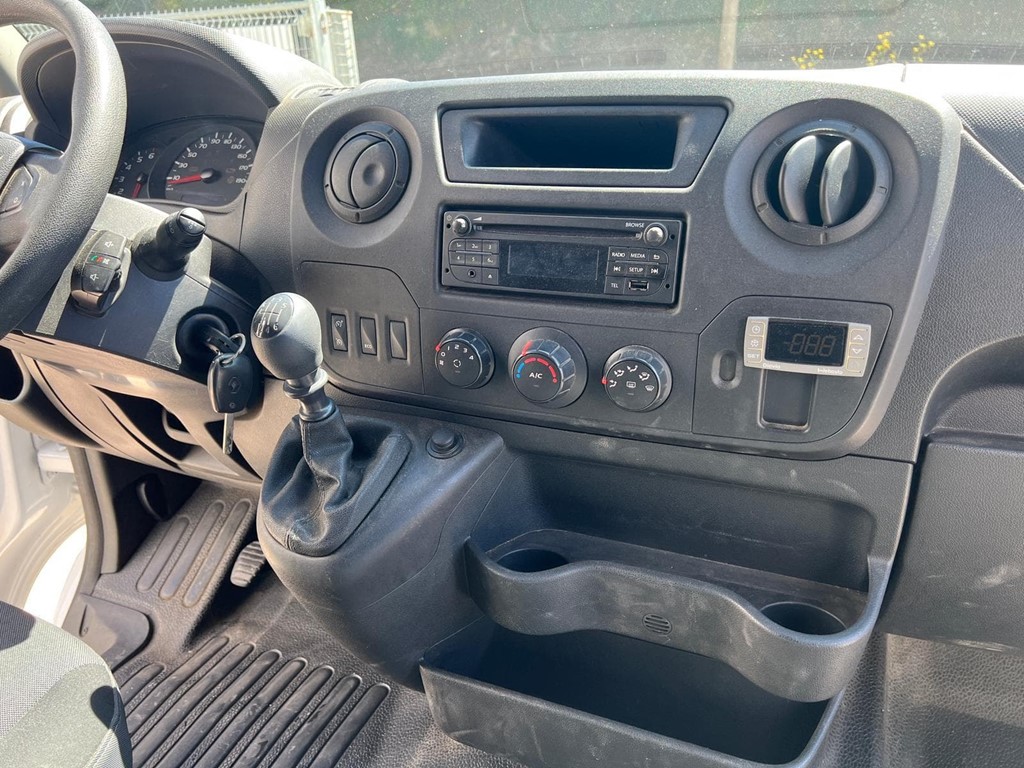 Foto 7 RENAULT-MASTER L1H1 CLIMA INT