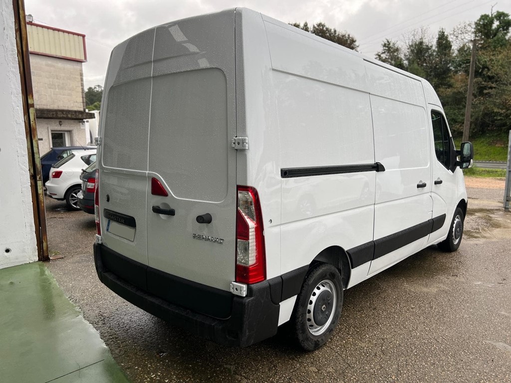 Foto 4 RENAULT-MASTER L2H2