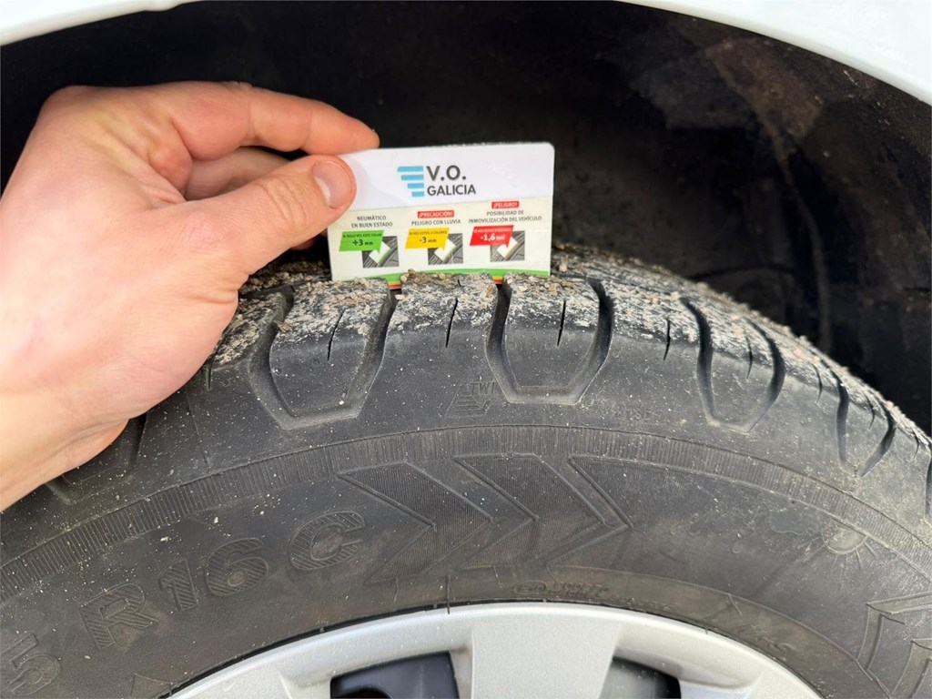 Foto 19 RENAULT-TRAFIC COMBI 9 PLAZAS LRK