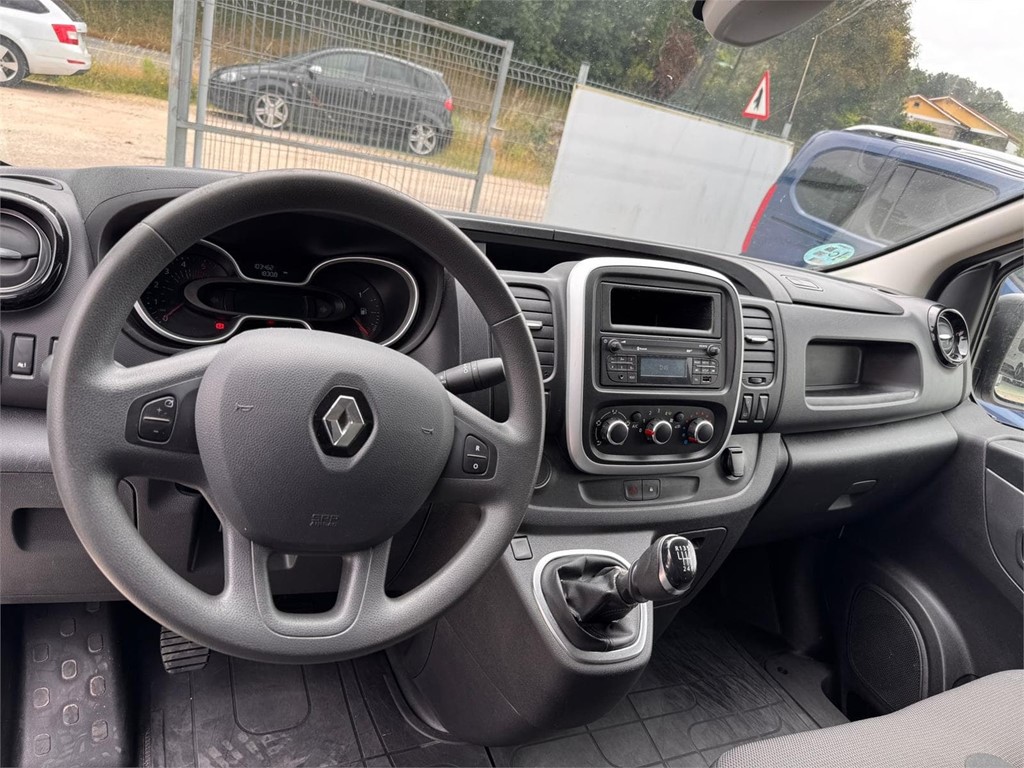 Foto 15 RENAULT-TRAFIC FG L1H1 LCD