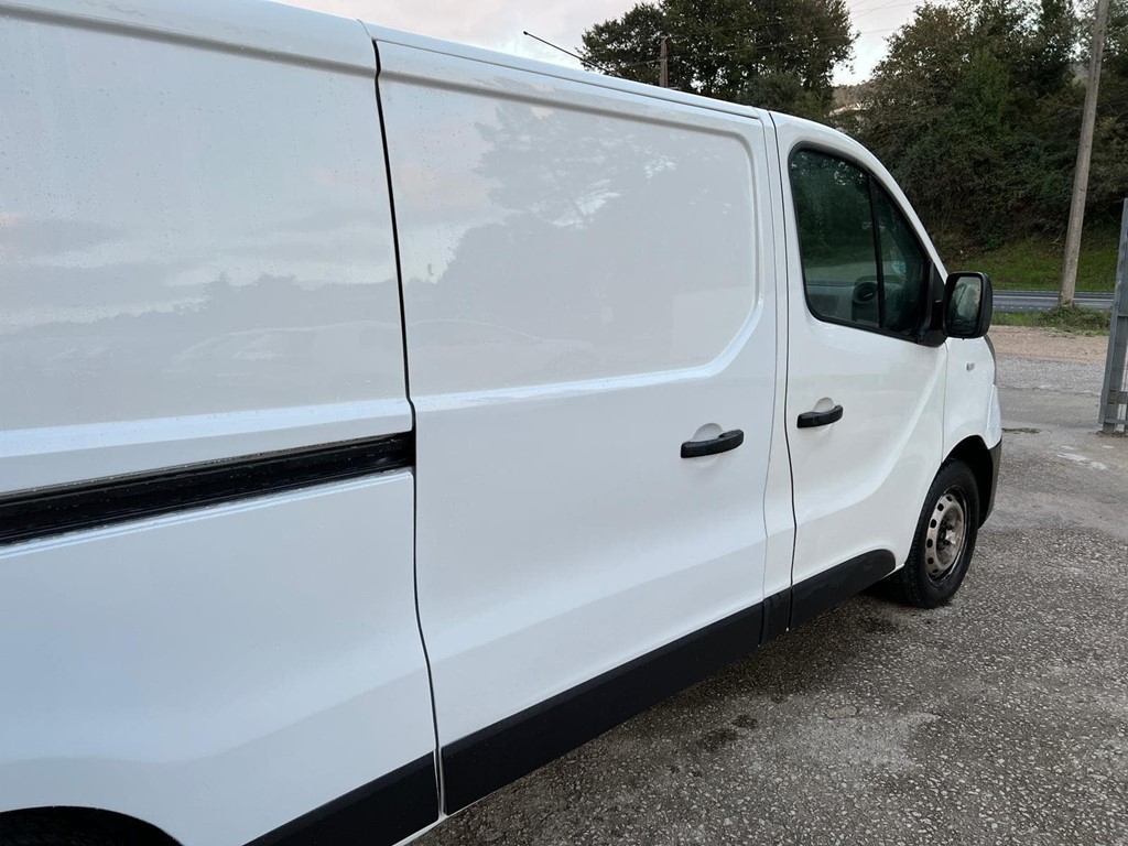 Foto 20 RENAULT-TRAFIC FURGON L2H1