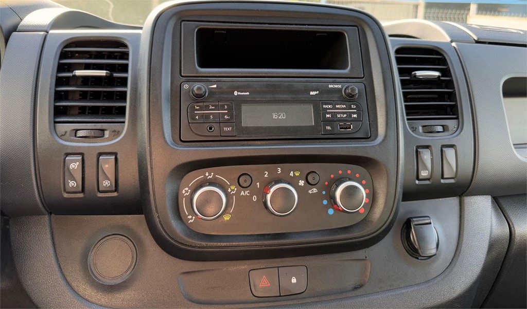 Foto 17 RENAULT-TRAFIC L1 H1 18LPN