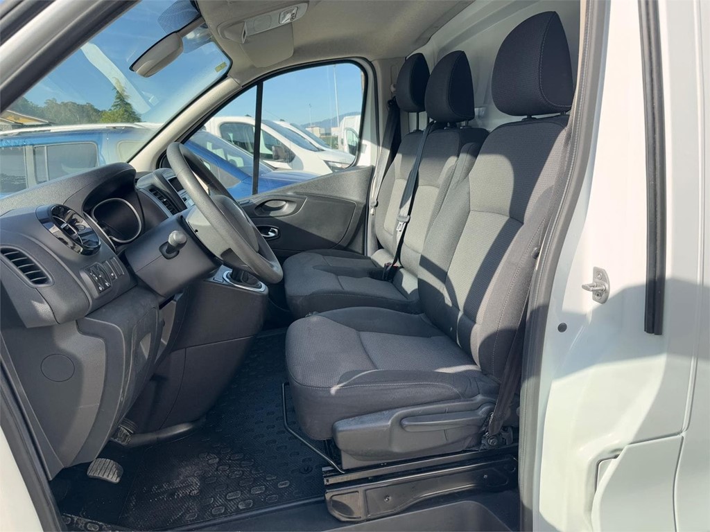 Foto 8 RENAULT-TRAFIC L1 H1 18LPN