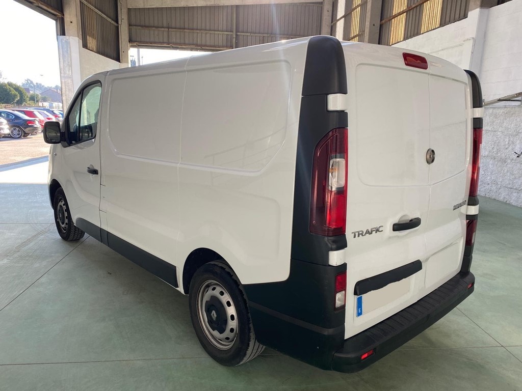 Foto 3 RENAULT-TRAFIC L1 H1