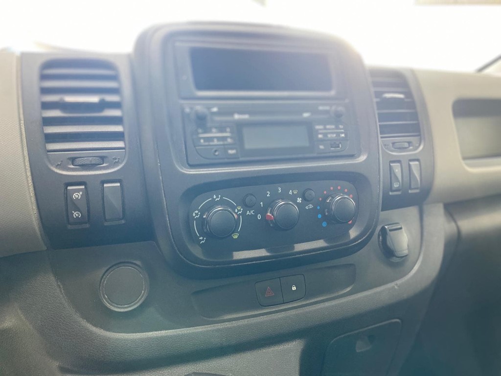 Foto 7 RENAULT-TRAFIC L1 H1