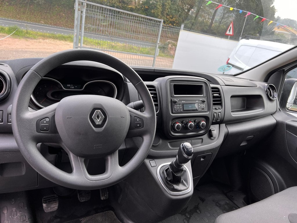 Foto 14 RENAULT-TRAFIC L1 H1