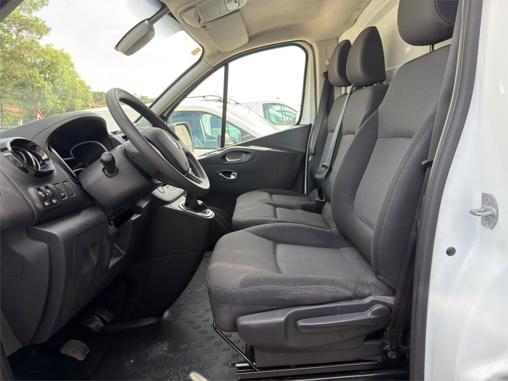 Foto 12 RENAULT-TRAFIC L1H1 0LPN