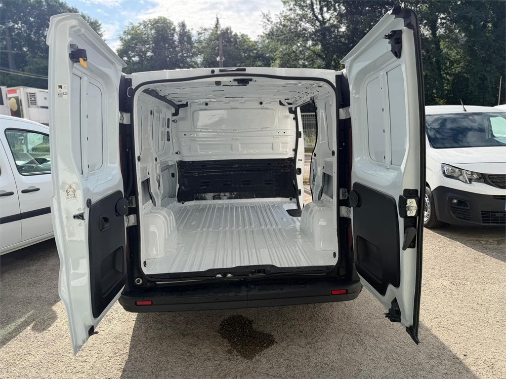 Foto 5 RENAULT-TRAFIC  L1H1 14LRX
