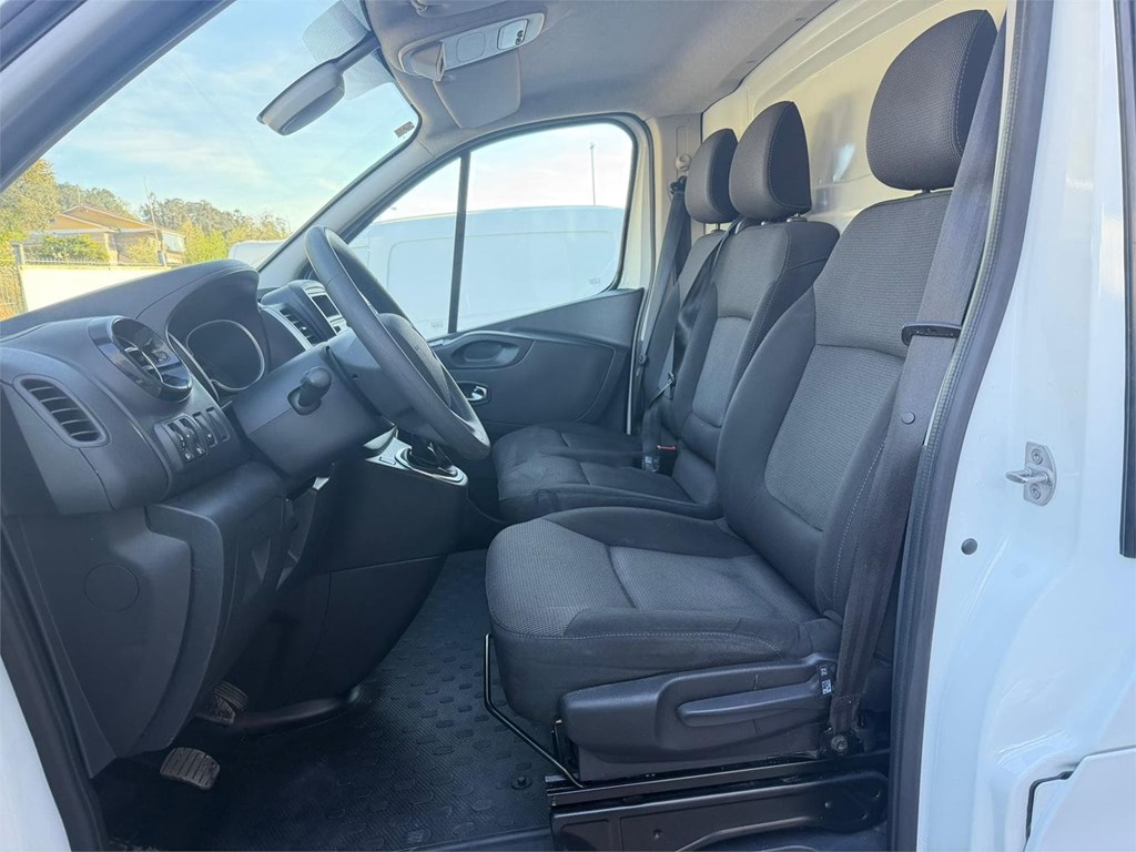 Foto 11 RENAULT-TRAFIC L1H1 5LPL