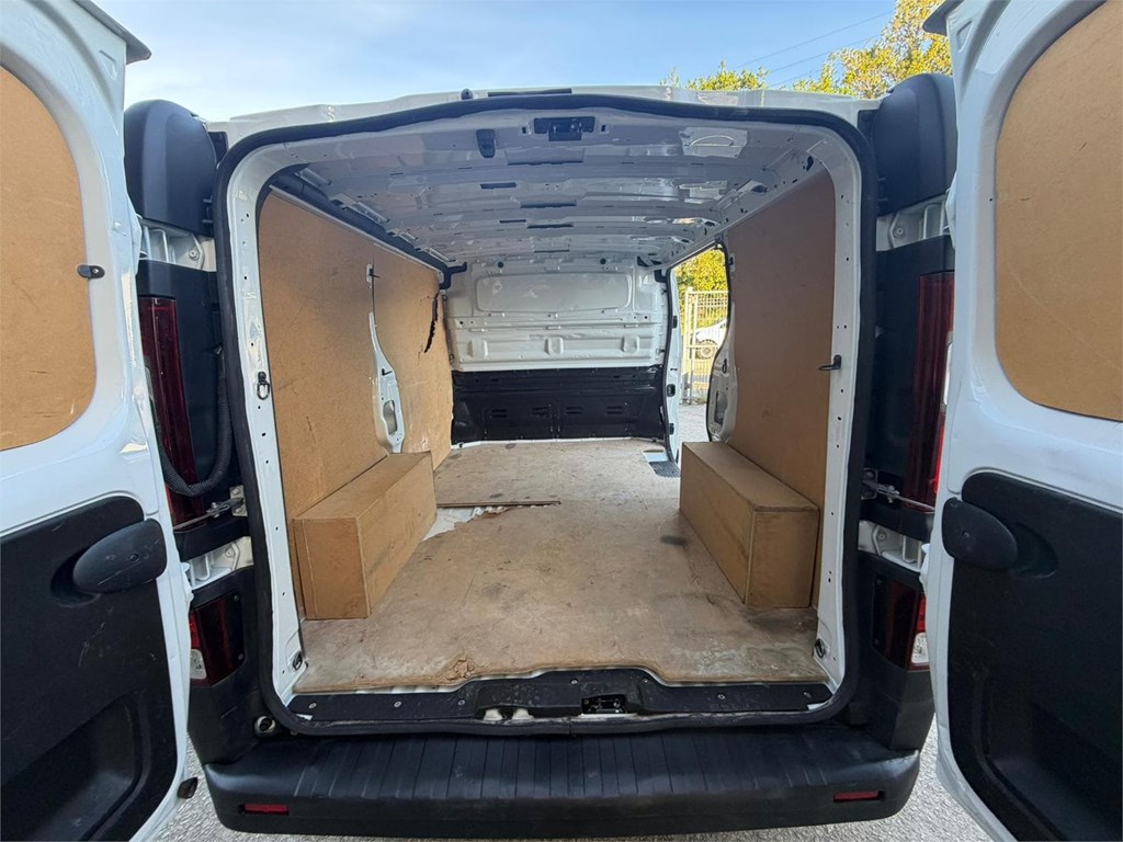 Foto 19 RENAULT-TRAFIC L1H1 5LPL