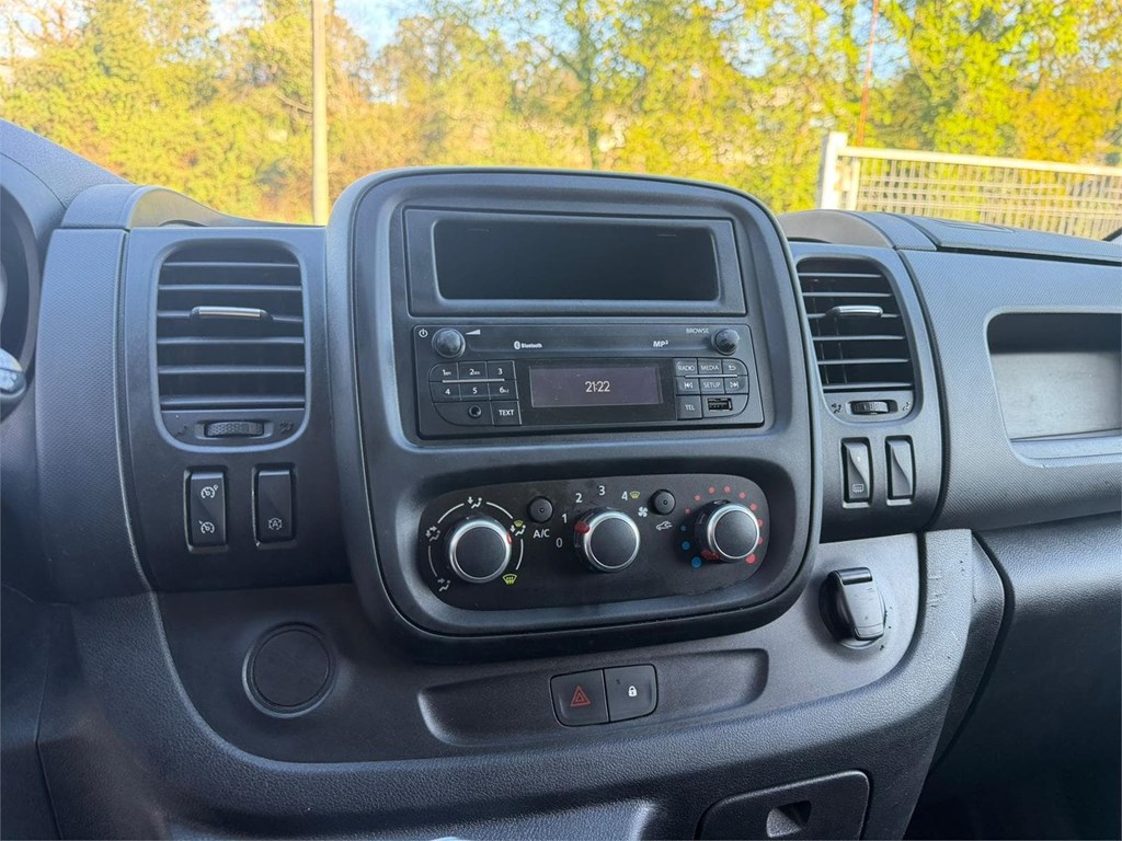 Foto 8 RENAULT-TRAFIC L1H1 5LPL