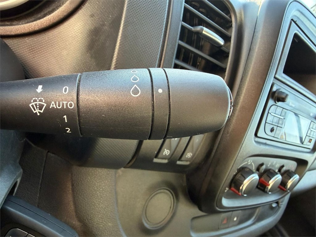 Foto 10 RENAULT-TRAFIC L1H1 5LPN