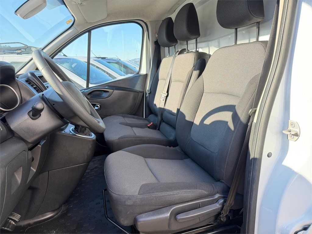 Foto 14 RENAULT-TRAFIC L1H1 5LPN