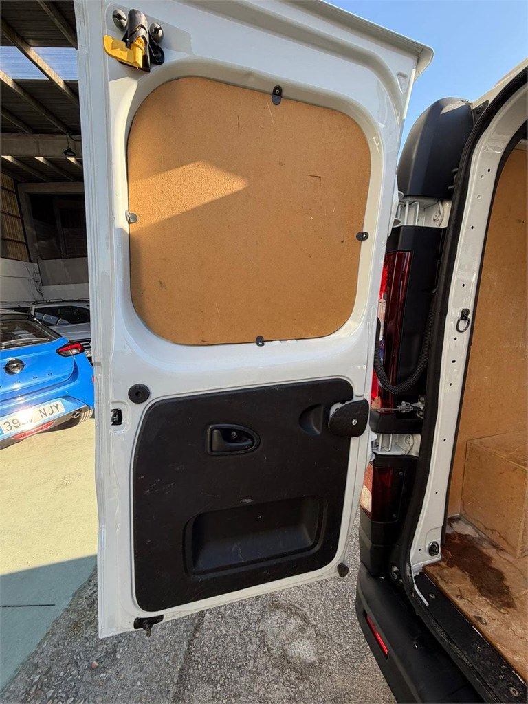 Foto 25 RENAULT-TRAFIC L1H1 5LPN