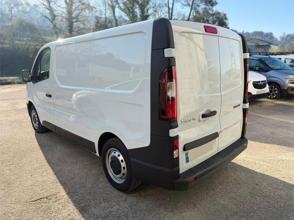 Foto 3 RENAULT-TRAFIC L1H1 5LPN