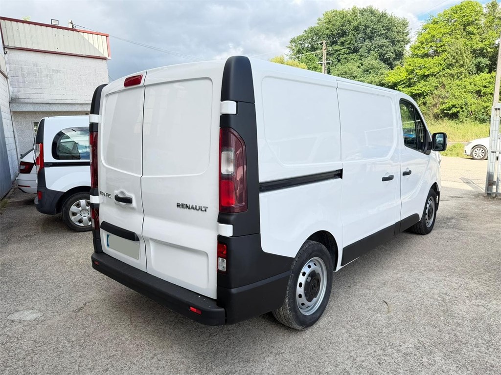 Foto 3 RENAULT-TRAFIC L1H1 60MBN
