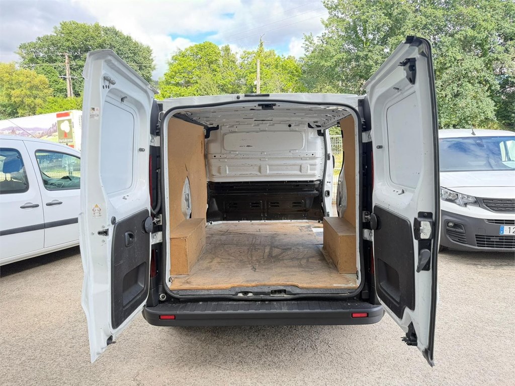 Foto 5 RENAULT-TRAFIC L1H1 60MBN